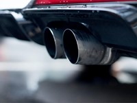 Cómo ahorrar combustible y reducir las emisiones con una limpieza de catalizador y filtro de partículas