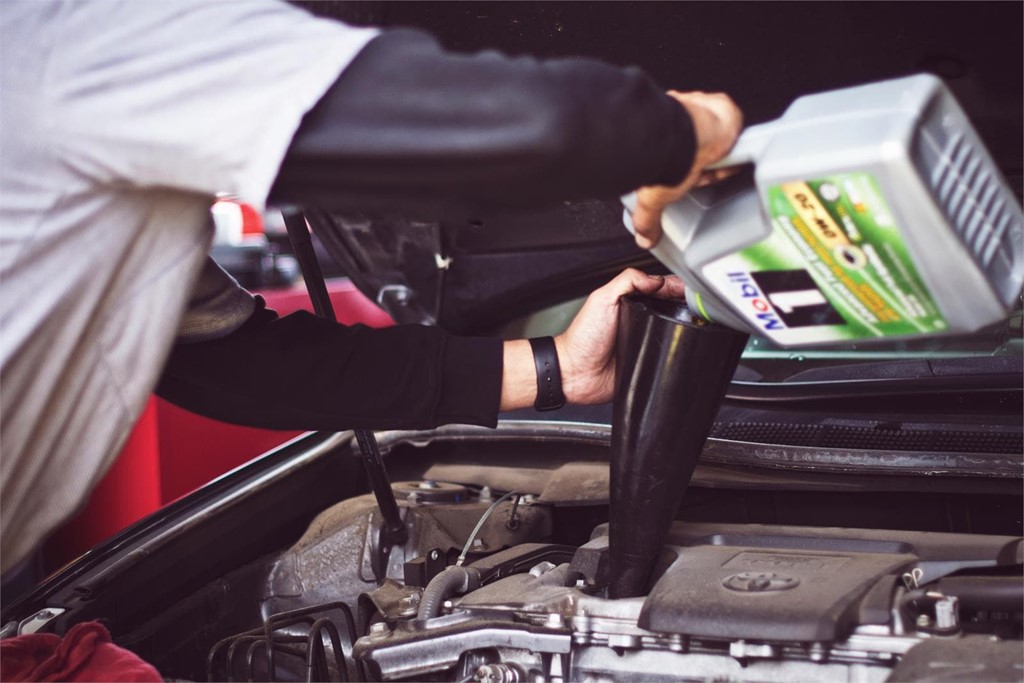 ¿Cuáles son las principales averías del un motor de un coche? Estamos especializados en repararlas