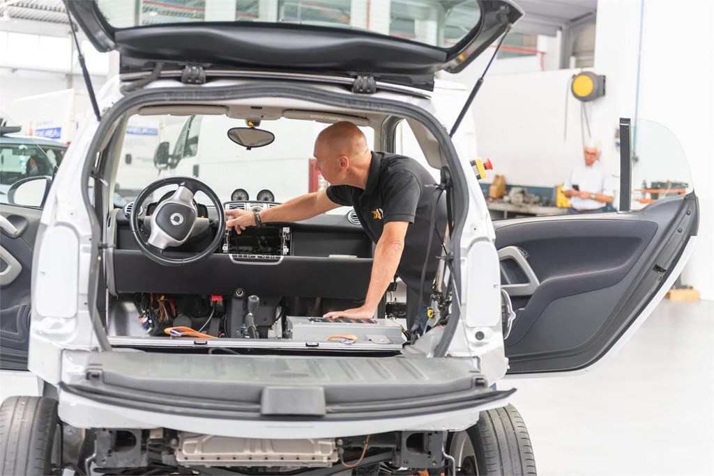 ¿Es seguro viajar con un coche eléctrico en viajes largos?