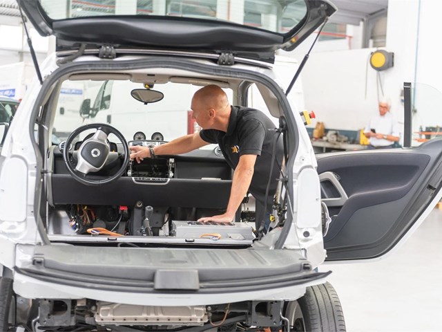 ¿Es seguro viajar con un coche eléctrico en viajes largos?