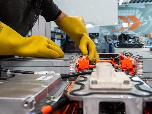 Qué es el Dual Fuel y 4 ventajas que lo hacen ideal para flotas y furgonetas