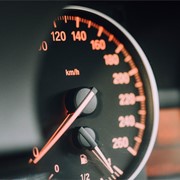 ¿Qué tipo de coche es el que menos contamina?